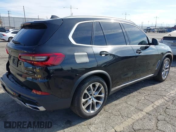 ✅ 2020 BMW X5 sDrive40i • VIN: 5UXCR4C0XL9B43349 • Lot: 42998347. Wystawiony na IAAI z przebiegiem 61 346 mil. Bezpłatny archiwum sprzedaży aukcyjnych z USA i szczegółowy raport historii pojazdu na DreamBid. Zdjęcie 4.