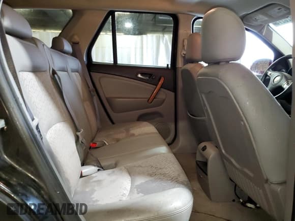 ✅ 2007 Saturn VUE V6 • VIN: 5GZCZ53487S814764 • Lot: 47620275. Wystawiony na Copart z przebiegiem 185 875 mil. Bezpłatny archiwum sprzedaży aukcyjnych z USA i szczegółowy raport historii pojazdu na DreamBid. Zdjęcie 11.