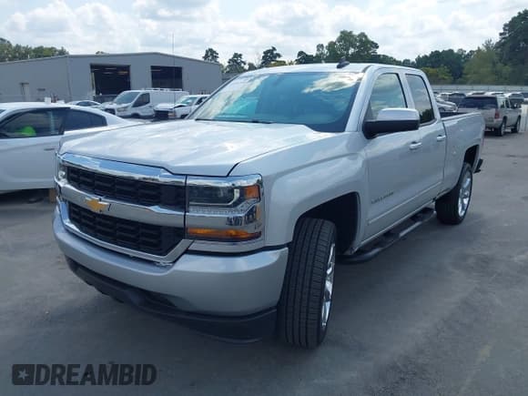 ✅ 2019 Chevrolet Silverado 1500 LT • VIN: 2GCRCPEC6K1155556 • Lot: 43289358. Wystawiony na IAAI z przebiegiem 109 226 mil. Bezpłatny archiwum sprzedaży aukcyjnych z USA i szczegółowy raport historii pojazdu na DreamBid. Zdjęcie 17.