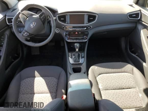 2019 Hyundai Ioniq SEL с VIN KMHC75LC8KU111060, выставлен на аукционе Copart как лот 47705195 с пробегом 132 863 миль миль и Списание • Salvage title. История ставок и продаж доступна на DreamBid. Изображение 8.