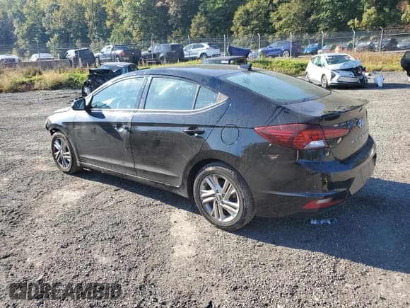 ✅ 2019 Hyundai Elantra SEL • VIN: KMHD84LF4KU746556 • Lot: 85542465. Listed on Copart with 109,450 mi. Free auction sales archive from the USA and detailed vehicle history report at DreamBid. Image 2.