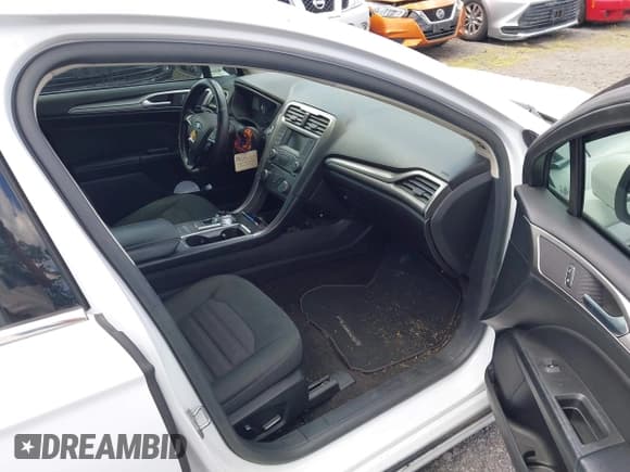 ✅ 2018 Ford Fusion SE • VIN: 3FA6P0H74JR273280 • Лот: 43291660. Опубликован ранее на IAAI с пробегом 53 809 миль. Бесплатный доступ к архиву аукционных продаж из США и подробный отчёт об истории автомобиля на DreamBid. Изображение 5.