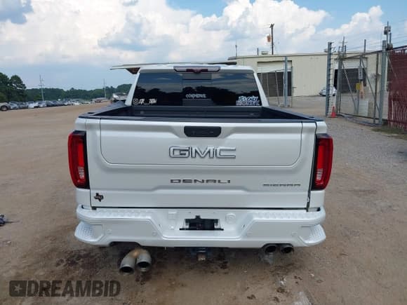 ✅ 2021 GMC Sierra 1500 Denali • VIN: 3GTU9FEL4MG123072 • Лот: 43257227. Опубликован ранее на IAAI с пробегом 136 838 миль. Бесплатный доступ к архиву аукционных продаж из США и подробный отчёт об истории автомобиля на DreamBid. Изображение 16.