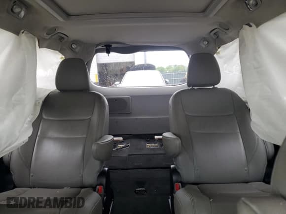 ✅ 2015 Toyota Sienna Limited • VIN: 5TDDK3DC7FS094949 • Lot: 57659845. Listed on Copart with 112,949 mi. Free auction sales archive from the USA and detailed vehicle history report at DreamBid. Image 10.