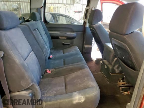 ✅ 2014 Chevrolet Silverado 2500HD LT • VIN: 1GC1CXCG3EF122370 • Лот: 71971765. Опубликован ранее на Copart с пробегом 259 701 миль. Бесплатный доступ к архиву аукционных продаж из США и подробный отчёт об истории автомобиля на DreamBid. Изображение 10.