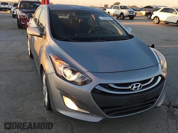 ✅ 2014 Hyundai Elantra • VIN: KMHD35LH7EU178796 • Lot: 85930485. Listed on Copart with 99,786 mi. Free auction sales archive from the USA and detailed vehicle history report at DreamBid. Image 13.