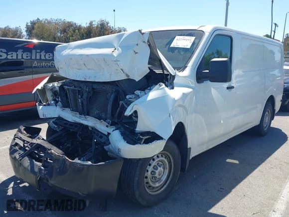 ✅ 2020 Nissan NV Cargo SV • VIN: 1N6BF0KM7LN806302 • Лот: 42239491. Опубликован ранее на IAAI с пробегом 136 204 миль. Бесплатный доступ к архиву аукционных продаж из США и подробный отчёт об истории автомобиля на DreamBid. Изображение 2.