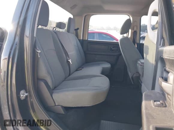 ✅ 2017 Ram 2500 Tradesman • VIN: 3C6UR5CJ8HG589788 • Lot: 43453153. Wystawiony na IAAI z przebiegiem 234 528 mil. Bezpłatny archiwum sprzedaży aukcyjnych z USA i szczegółowy raport historii pojazdu na DreamBid. Zdjęcie 8.