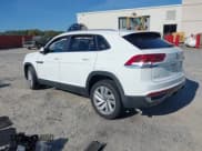 ✅ 2021 Volkswagen Atlas SE • VIN: 1V2WE2CA7MC227278 • Lot: 43285584. Wystawiony na IAAI z przebiegiem 52 758 mil. Bezpłatny archiwum sprzedaży aukcyjnych z USA i szczegółowy raport historii pojazdu na DreamBid. Zdjęcie 3.