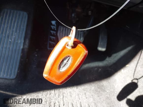 ✅ 2017 Lincoln Continental Select • VIN: 1LN6L9TK4H5605667 • Lot: 43694437. Listed on IAAI with 121,789 mi. Free auction sales archive from the USA and detailed vehicle history report at DreamBid. Image 11.