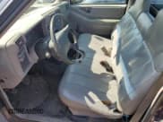 ✅ 1995 Chevrolet S-10 • VIN: 1GCCS1441S8161729 • Лот: 62607324. Опубликован ранее на Copart с пробегом 69 557 миль. Бесплатный доступ к архиву аукционных продаж из США и подробный отчёт об истории автомобиля на DreamBid. Изображение 7.