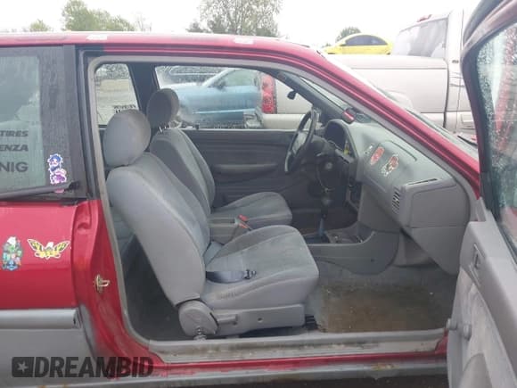 ✅ 1995 Ford Escort • VIN: 1FASP11J5SW107553 • Lot: 42202877. Listed on IAAI with 76,751 mi. Free auction sales archive from the USA and detailed vehicle history report at DreamBid. Image 5.