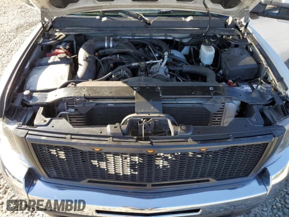 ✅ 2009 Chevrolet Silverado 2500HD LT • VIN: 1GCHC53649F159539 • Lot: 43810885. Listed on Copart with 127,253 mi. Free auction sales archive from the USA and detailed vehicle history report at DreamBid. Image 12.