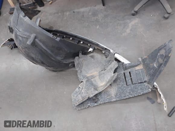 ✅ 2018 Ford F-150 XL • VIN: 1FTFW1E59JFA38117 • Lot: 43188975. Listed on IAAI with 133,724 mi. Free auction sales archive from the USA and detailed vehicle history report at DreamBid. Image 12.