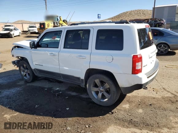 ✅ 2016 Jeep Patriot Sport • VIN: 1C4NJRBB0GD773107 • Лот: 51039305. Опубликован ранее на Copart с пробегом 173 044 миль. Бесплатный доступ к архиву аукционных продаж из США и подробный отчёт об истории автомобиля на DreamBid. Изображение 2.