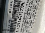 ✅ 1994 Honda Accord DX • VIN: 1HGCD5522RA147714 • Lot: 81297145. Wystawiony na Copart z przebiegiem 249 532 mil. Bezpłatny archiwum sprzedaży aukcyjnych z USA i szczegółowy raport historii pojazdu na DreamBid. Zdjęcie 13.