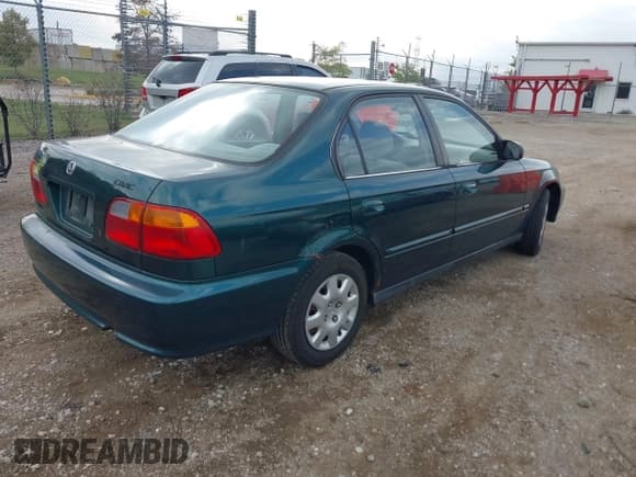 ✅ 1999 Honda Civic VP • VIN: 2HGEJ6619XH528858 • Lot: 43426808. Listed on IAAI with 114,977 mi. Free auction sales archive from the USA and detailed vehicle history report at DreamBid. Image 4.