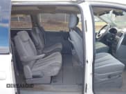 ✅ 2006 Chrysler Town & Country Touring • VIN: 2A4GP54L36R806029 • Lot: 43788386. Wystawiony na IAAI z przebiegiem 178 350 mil. Bezpłatny archiwum sprzedaży aukcyjnych z USA i szczegółowy raport historii pojazdu na DreamBid. Zdjęcie 8.