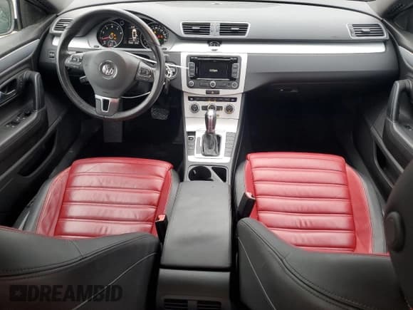 ✅ 2015 Volkswagen CC R-Line • VIN: WVWBN7AN8FE822778 • Lot: 85030974. Listed on Copart with 61,681 mi. Free auction sales archive from the USA and detailed vehicle history report at DreamBid. Image 8.