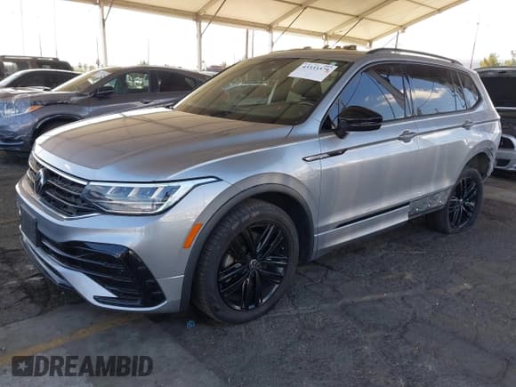 ✅ 2022 Volkswagen Tiguan SE R-Line Black • VIN: 3VVCB7AX7NM099224 • Lot: 43333379. Wystawiony na IAAI z przebiegiem 75 933 mil. Bezpłatny archiwum sprzedaży aukcyjnych z USA i szczegółowy raport historii pojazdu na DreamBid. Zdjęcie 2.