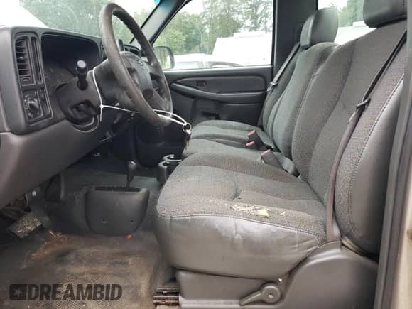 2006 Chevrolet Silverado 1500 Work Truck z VIN 3GCEK14X56G232594, wystawiony jako Copart lot #64507464 z przebiegiem 129 329 mil mil oraz Czysty tytuł • Clean title. Historia ofert i sprzedaży dostępna na DreamBid. Obrazek 7.