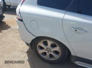 ✅ 2012 Volvo XC60 3.2L • VIN: YV4952DL3C2344789 • Lot: 41807917. Listed on IAAI with 235,939 mi. Free auction sales archive from the USA and detailed vehicle history report at DreamBid. Image 6.