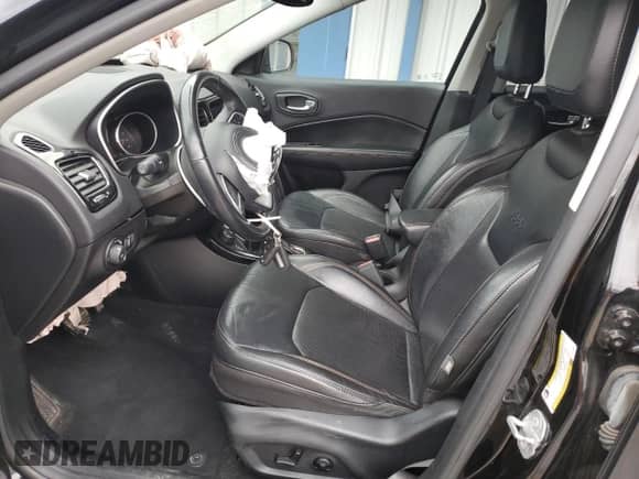 2018 Jeep Compass Limited с VIN 3C4NJDCBXJT333396, выставлен на аукционе Copart как лот 86998205 с пробегом 135 657 миль миль и Списание • Salvage title. История ставок и продаж доступна на DreamBid. Изображение 7.