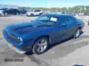 2009 Dodge Challenger SE z VIN 2B3LJ44V09H522094, wystawiony jako IAAI lot #43488763 z przebiegiem 243 342 mil mil oraz . Historia ofert i sprzedaży dostępna na DreamBid. Obrazek 2.