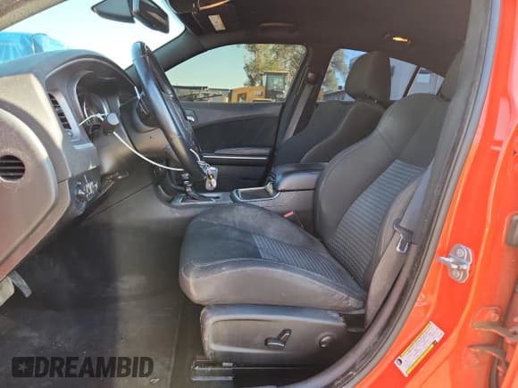 ✅ 2022 Dodge Charger GT • VIN: 2C3CDXHG4NH189058 • Lot: 69215365. Wystawiony na Copart z przebiegiem 89 630 mil. Bezpłatny archiwum sprzedaży aukcyjnych z USA i szczegółowy raport historii pojazdu na DreamBid. Zdjęcie 7.