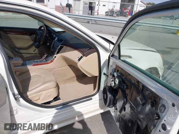 ✅ 2013 Cadillac CTS Premium • VIN: 1G6DP5E34D0116758 • Lot: 43407146. Listed on IAAI with 68,505 mi. Free auction sales archive from the USA and detailed vehicle history report at DreamBid. Image 5.