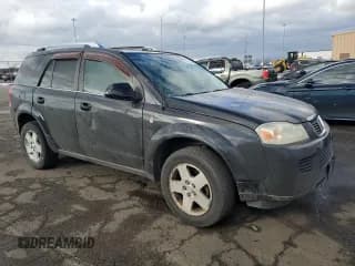 ✅ 2006 Saturn VUE • VIN: 5GZCZ53486S815220 • Lot: 43714455. Wystawiony na Copart z przebiegiem 269 837 mil. Bezpłatny archiwum sprzedaży aukcyjnych z USA i szczegółowy raport historii pojazdu na DreamBid. Zdjęcie 4.