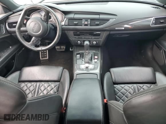 ✅ 2018 Audi S7 Premium Plus • VIN: WAUWFAFC6JN018472 • Lot: 84295935. Listed on Copart with 120,399 mi. Free auction sales archive from the USA and detailed vehicle history report at DreamBid. Image 8.