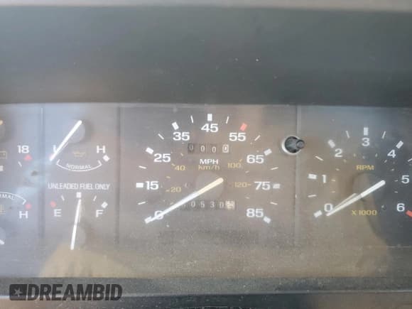 ✅ 1990 Ford Ranger Splash • VIN: 1FTCR10A8LUB55801 • Лот: 75964134. Опубликован ранее на Copart с пробегом 60 530 миль. Бесплатный доступ к архиву аукционных продаж из США и подробный отчёт об истории автомобиля на DreamBid. Изображение 9.