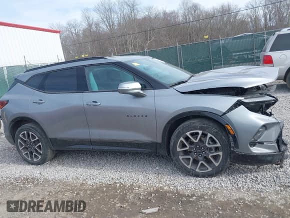 ✅ 2023 Chevrolet Blazer RS • VIN: 3GNKBKRS1PS185611 • Lot: 41779239. Listed on IAAI with 33,209 mi. Free auction sales archive from the USA and detailed vehicle history report at DreamBid. Image 13.