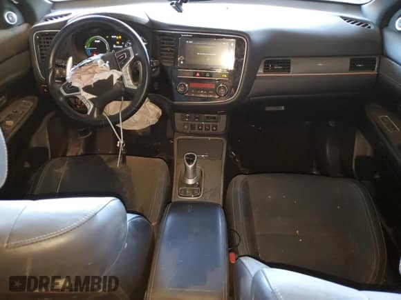 2019 Mitsubishi Outlander SEL with VIN JA4J24A54KZ050697, listed as a Copart auction lot 52632295 with 62,406 mi miles and Salvage title. Bid and sale history available at DreamBid. Image 8.