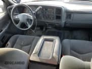 ✅ 2006 Chevrolet Silverado 2500HD LT1 • VIN: 1GCHK23D26F196410 • Lot: 89073185. Wystawiony na Copart z przebiegiem 491 323 mil. Bezpłatny archiwum sprzedaży aukcyjnych z USA i szczegółowy raport historii pojazdu na DreamBid. Zdjęcie 8.