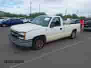 2007 Chevrolet Silverado 1500 Work Truck z VIN 3GCEC14X87G198472, wystawiony jako IAAI lot #43411936 z przebiegiem 154 696 mil mil oraz . Historia ofert i sprzedaży dostępna na DreamBid. Obrazek 16.
