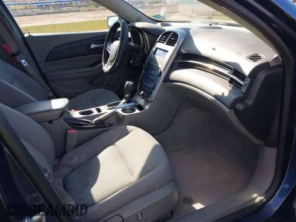 ✅ 2014 Chevrolet Malibu LS • VIN: 1G11B5SL5EF105651 • Lot: 43525247. Listed on IAAI with 124,345 mi miles. Access the free auction sales archive from the USA and view a detailed vehicle history report at DreamBid. Image 5.