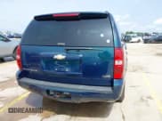 ✅ 2007 Chevrolet Suburban LTZ • VIN: 3GNFC16077G190746 • Lot: 42081256. Listed on IAAI with 225,797 mi. Free auction sales archive from the USA and detailed vehicle history report at DreamBid. Image 17.