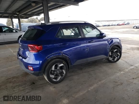 ✅ 2023 Hyundai Venue SEL • VIN: KMHRC8A35PU252699 • Lot: 48494215. Listed on Copart with 35,651 mi. Free auction sales archive from the USA and detailed vehicle history report at DreamBid. Image 3.