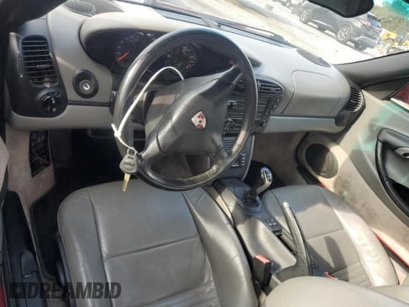 ✅ 2001 Porsche Boxster • VIN: WP0CA29861U622840 • Lot: 84466175. Wystawiony na Copart z przebiegiem 73 700 mil. Bezpłatny archiwum sprzedaży aukcyjnych z USA i szczegółowy raport historii pojazdu na DreamBid. Zdjęcie 8.