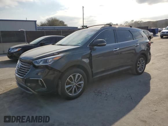 ✅ 2017 Hyundai Santa Fe Limited • VIN: KM8SN4HF6HU168865 • Лот: 46577705. Опубликован ранее на Copart с пробегом 94 433 миль. Бесплатный доступ к архиву аукционных продаж из США и подробный отчёт об истории автомобиля на DreamBid. Изображение 1.