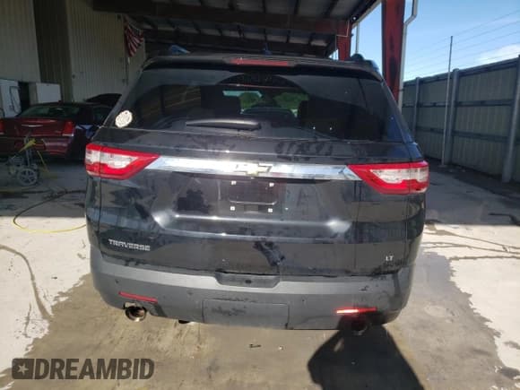 ✅ 2020 Chevrolet Traverse LT • VIN: 1GNERHKW4LJ281754 • Lot: 61514874. Wystawiony na Copart z przebiegiem 72 303 mil. Bezpłatny archiwum sprzedaży aukcyjnych z USA i szczegółowy raport historii pojazdu na DreamBid. Zdjęcie 6.