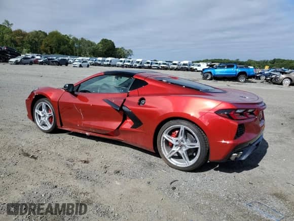2022 Chevrolet Corvette 2LT z VIN 1G1YB2D48N5114949, wystawiony jako Copart lot #69171345 z przebiegiem 1 776 mil mil oraz Szkoda całkowita • Salvage title. Historia ofert i sprzedaży dostępna na DreamBid. Obrazek 2.