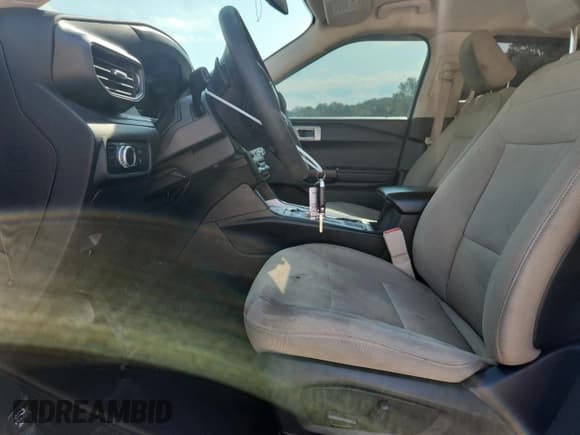 ✅ 2020 Ford Explorer • VIN: 1FMSK7BH6LGC21172 • Lot: 71667005. Wystawiony na Copart z przebiegiem 115 318 mil. Bezpłatny archiwum sprzedaży aukcyjnych z USA i szczegółowy raport historii pojazdu na DreamBid. Zdjęcie 7.