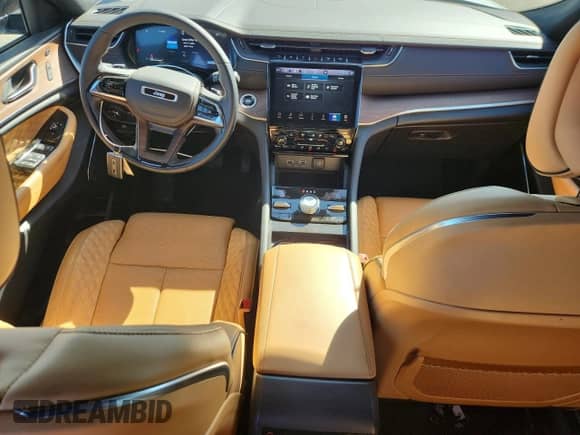 ✅ 2023 Jeep Grand Cherokee Summit • VIN: 1C4RJKEG6P8771614 • Lot: 85094655. Listed on Copart with 16,172 mi. Free auction sales archive from the USA and detailed vehicle history report at DreamBid. Image 8.