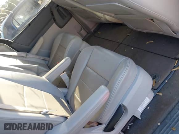 2008 Dodge Grand Caravan SXT z VIN 1D8HN54P88B140212, wystawiony jako IAAI lot #43399027 z przebiegiem 206 644 mil mil oraz . Historia ofert i sprzedaży dostępna na DreamBid. Obrazek 8.