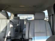 ✅ 2011 Chevrolet Suburban LT • VIN: 1GNSKJE31BR295143 • Lot: 77816884. Wystawiony na Copart z przebiegiem 237 363 mil. Bezpłatny archiwum sprzedaży aukcyjnych z USA i szczegółowy raport historii pojazdu na DreamBid. Zdjęcie 10.