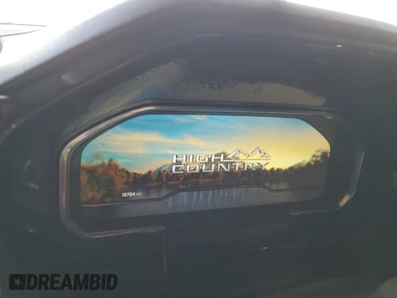 ✅ 2022 Chevrolet Silverado 1500 High Country • VIN: 1GCPAFED4NZ537631 • Лот: 76933424. Опубликован ранее на Copart с пробегом 19 794 миль. Бесплатный доступ к архиву аукционных продаж из США и подробный отчёт об истории автомобиля на DreamBid. Изображение 9.