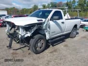 ✅ 2022 Ram 2500 Tradesman • VIN: 3C6MR5AJ3NG139397 • Lot: 43267574. Wystawiony na IAAI z przebiegiem 36 655 mil. Bezpłatny archiwum sprzedaży aukcyjnych z USA i szczegółowy raport historii pojazdu na DreamBid. Zdjęcie 23.